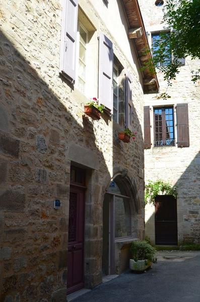 vue générale de la façade sur rue