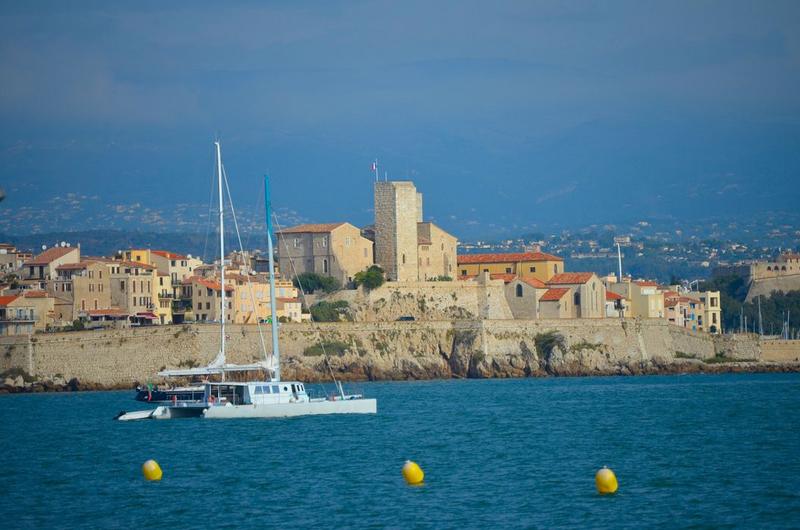 vue générale du château dans son environnement