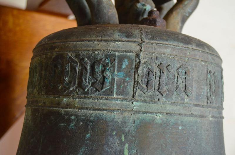 cloche, détail - © Ministère de la Culture (France), Médiathèque du patrimoine et de la photographie, diffusion RMN-GP