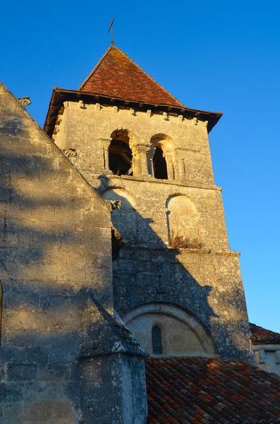 clocher, vue partielle