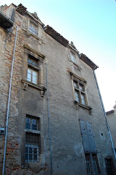 façade sur rue, vue générale