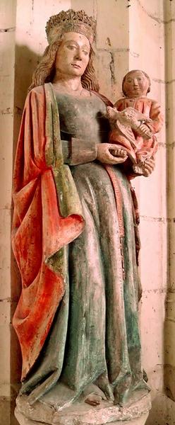 statue : Vierge à l'Enfant à la Colombe, vue générale - © Ministère de la Culture (France), Médiathèque du patrimoine et de la photographie, diffusion RMN-GP