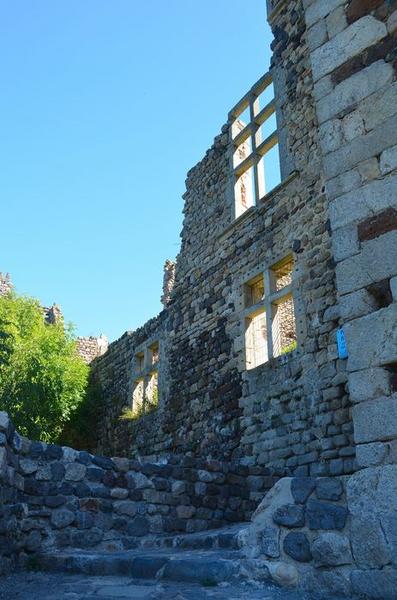 vue partielle des ruines, logis nord