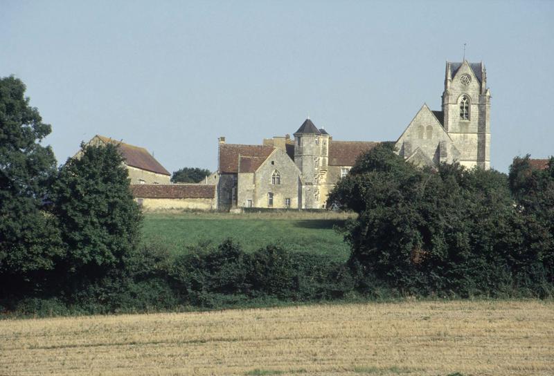 Ensemble du prieuré et de l'église