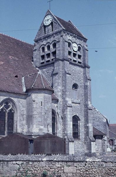 Clocher et façade latérale