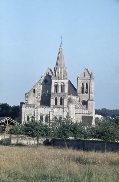 Façade ouest de l'église abbatiale