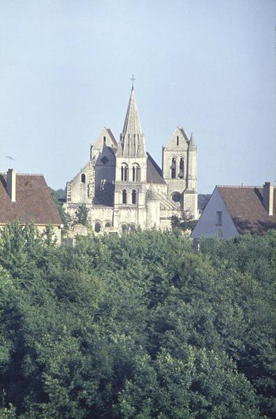 Façade ouest de l'église abbatiale