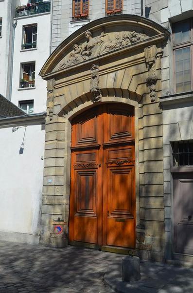 porte monumentale, vue générale