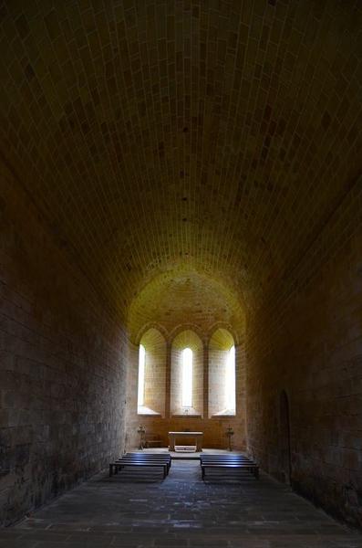 église, vue générale de la nef