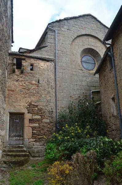 façade occidentale de l'église, vue partielle