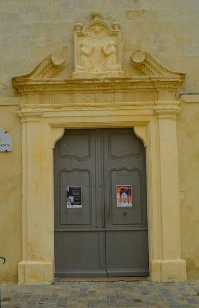 façade nord, portail d'accès, vue générale