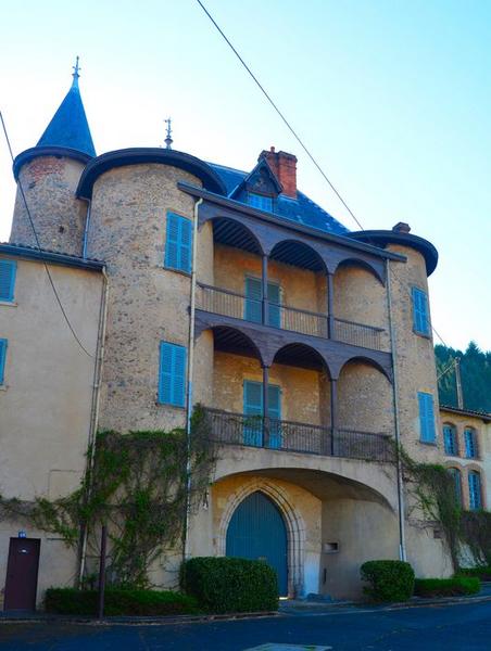 châtelet d'entrée, élévation ouest, vue générale