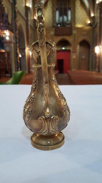 burette de Mgr de Salignac de la Motte Fénelon, évêque de Lombez, vue générale