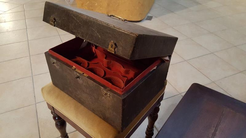 coffret de la chapelle de Mgr de Salignac de la Motte Fénelon, évêque de Lombez, vue générale