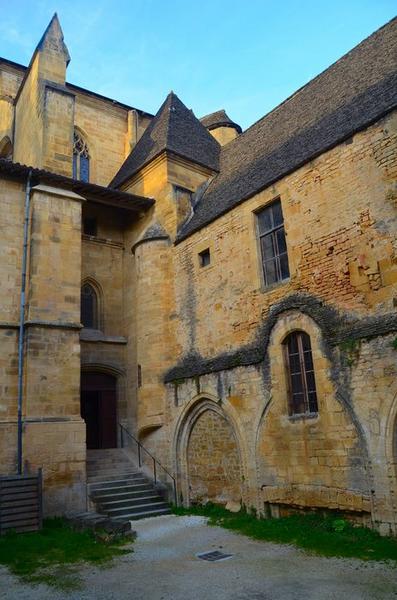 ancien cloître, flanc sud, vue générale