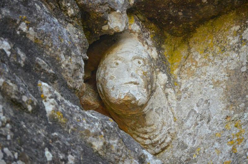 porche nord, détail d'un corbeau sculpté