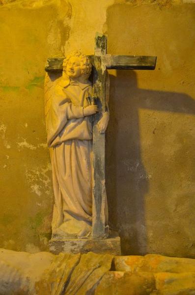 statue : ange portant la croix, vue générale - © Ministère de la Culture (France), Médiathèque du patrimoine et de la photographie, diffusion RMN-GP