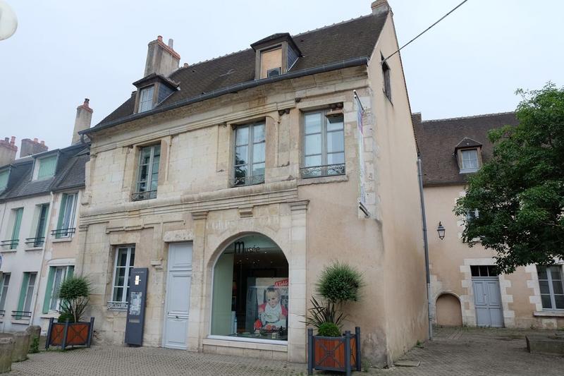 façade nord sur rue, vue générale