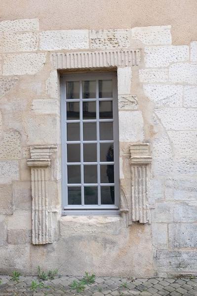 façade nord sur l'ancienne cour, détail