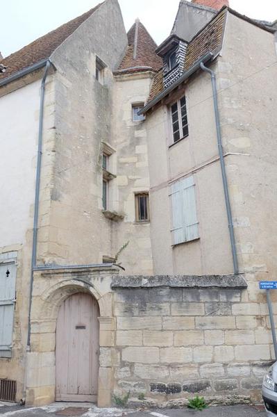 façade sur rue, vue générale