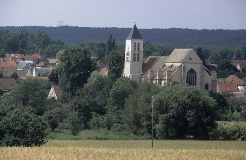 Vue générale du village, ensemble sud-est de l'église