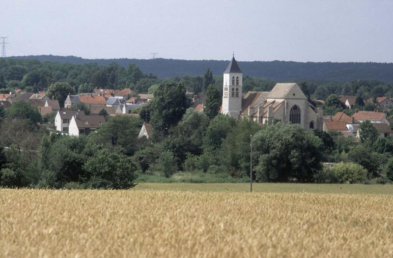 Vue générale du village, ensemble sud-est de l'église