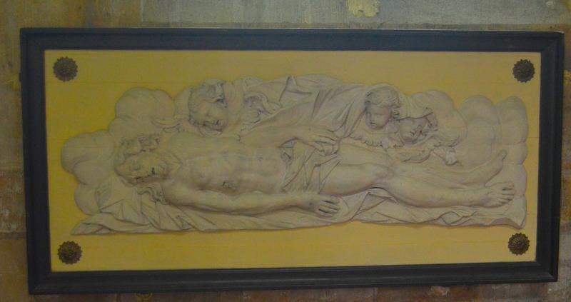 Bas-relief : le Christ mort