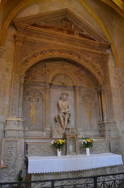 statue : Christ de pitié, vue générale