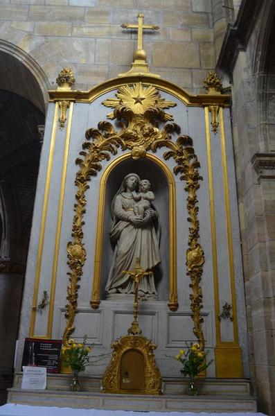 statue : Vierge à l'enfant, vue générale