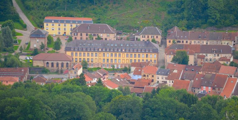 vue générale du château dans son environnement