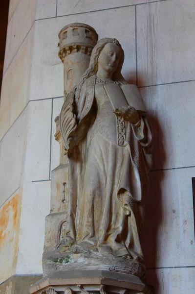 statue : sainte Barbe, vue générale