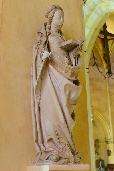 statue : sainte Suzanne, vue générale