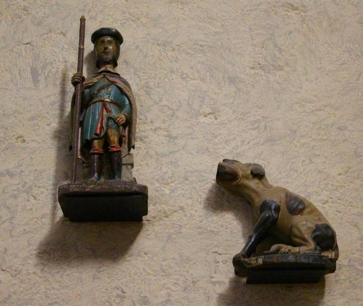 Deux statues : Saint Roch et Chien