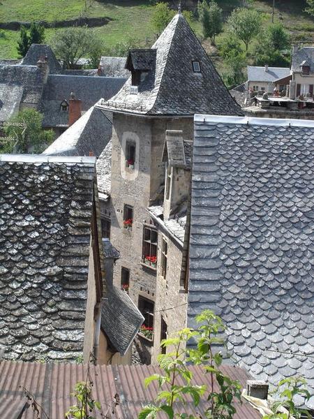 vue générale de l'ancien hôtel dans son environnement