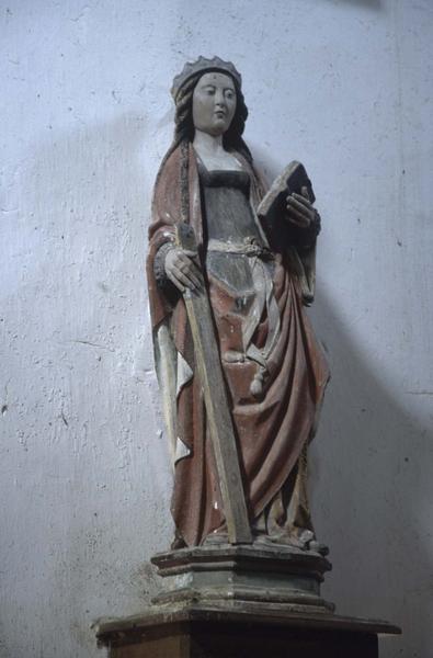 Statue d'une sainte