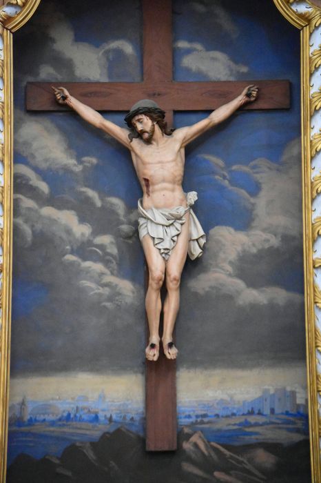 retable du maître-autel, détail : statue du Christ en croix