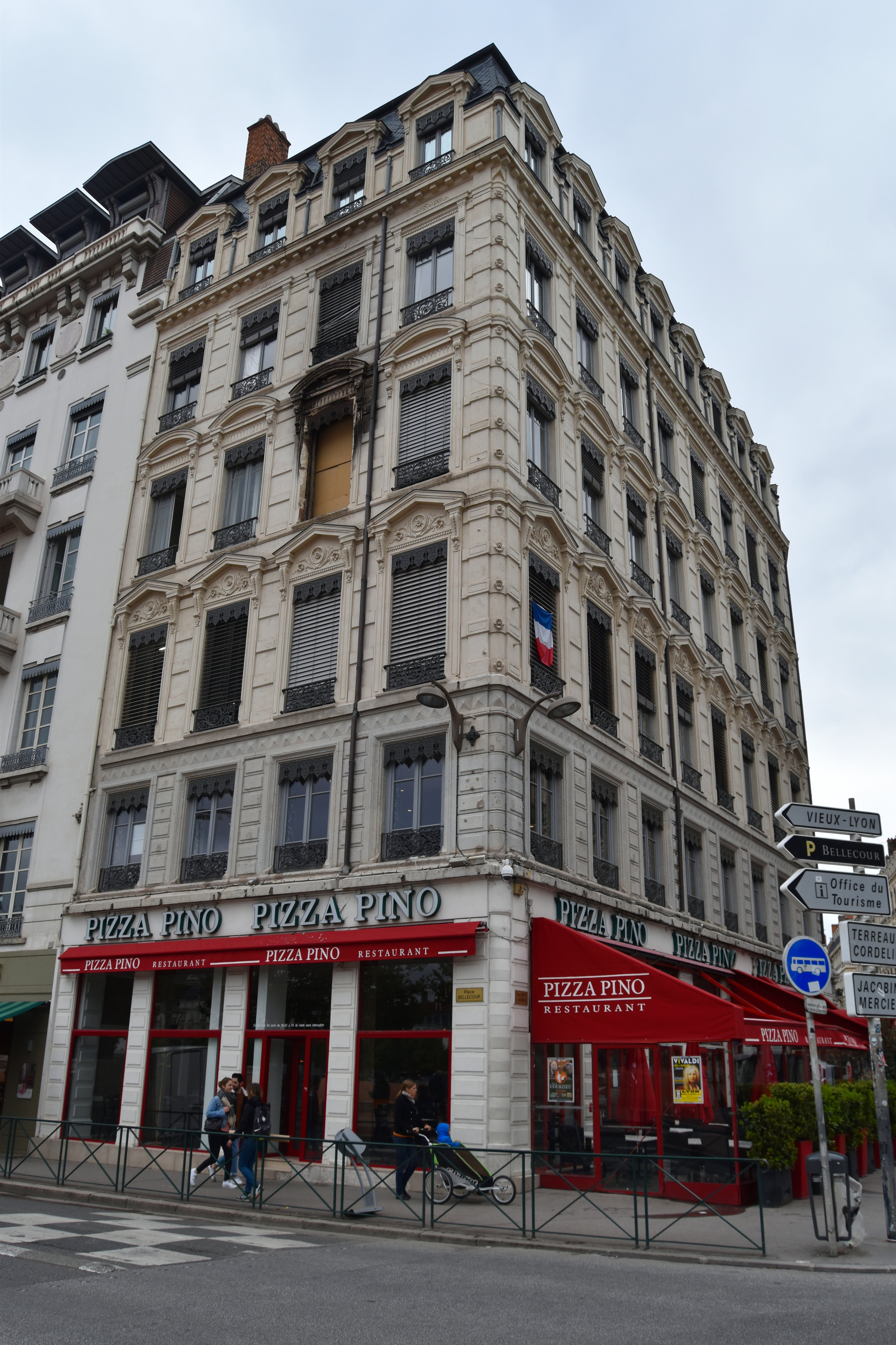 façades sud et est, vue générale