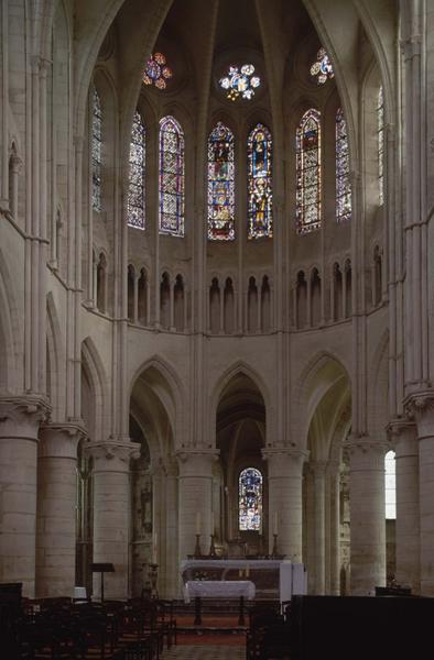 Intérieur de l'église abbatiale : le choeur