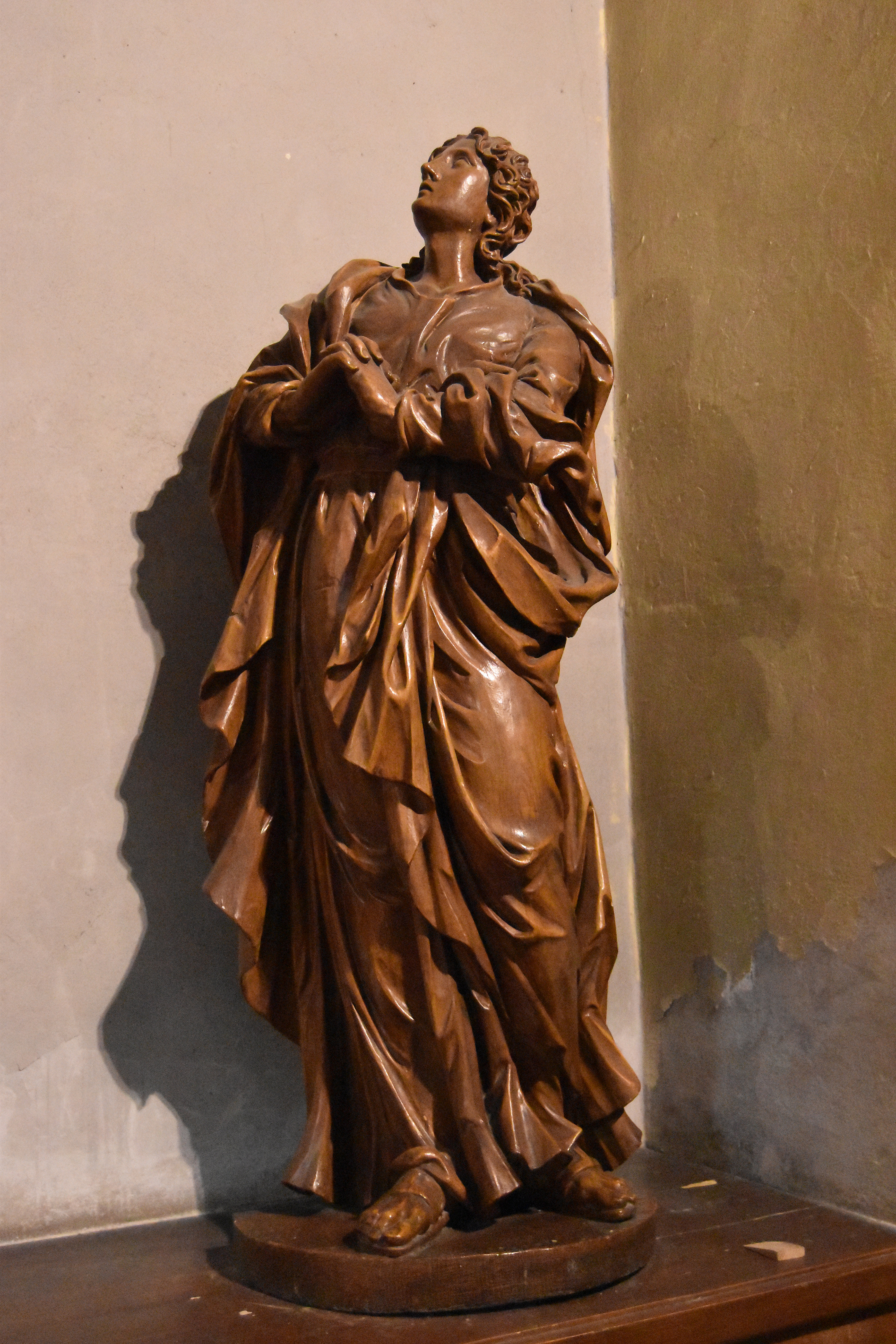 statue : saint Jean du Calvaire, vue générale