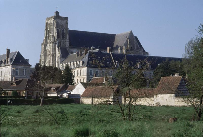 Ensemble sud-ouest de l'église et bâtiments abbatiaux