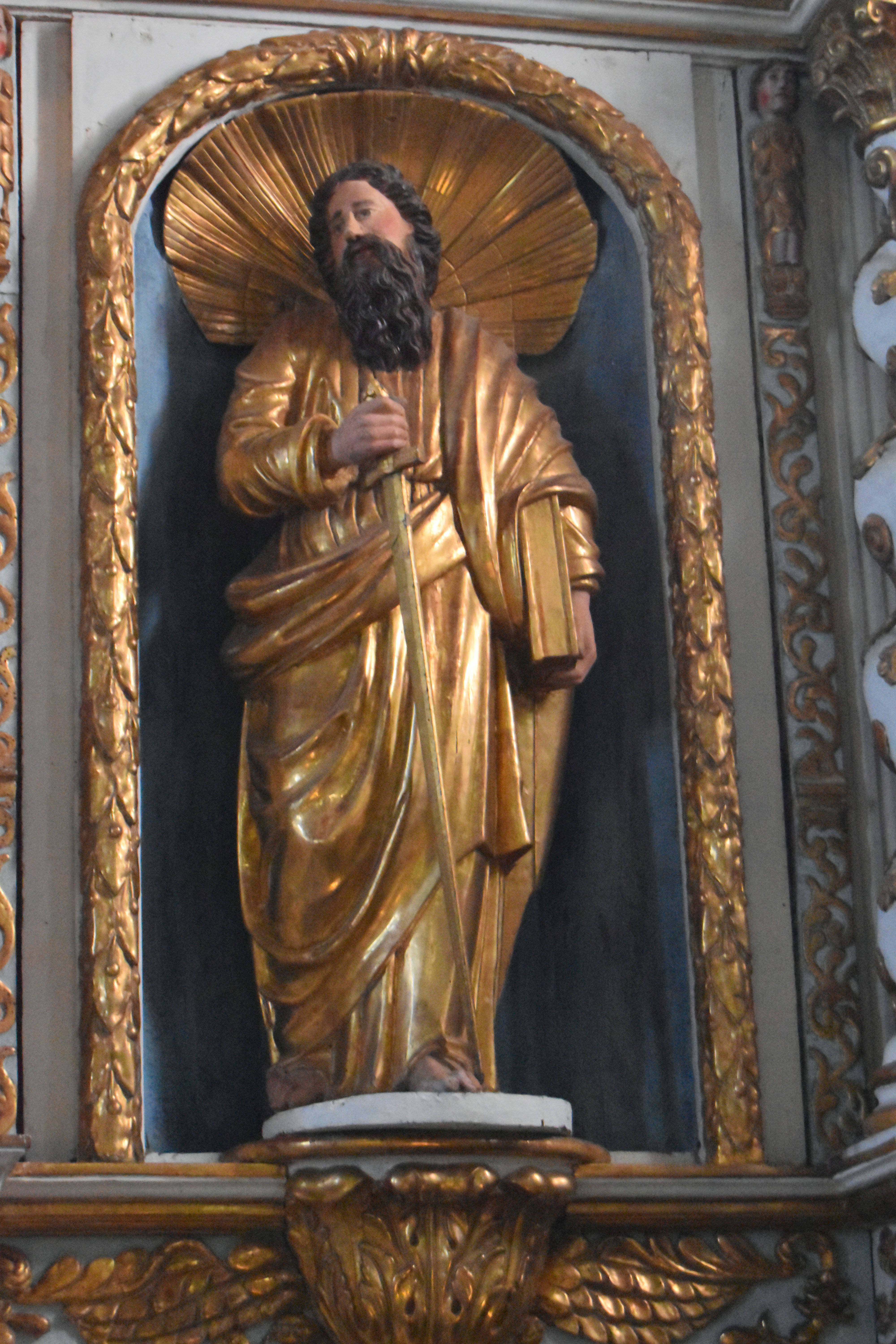 statue du retable du maître-autel : Saint Paul, vue générale