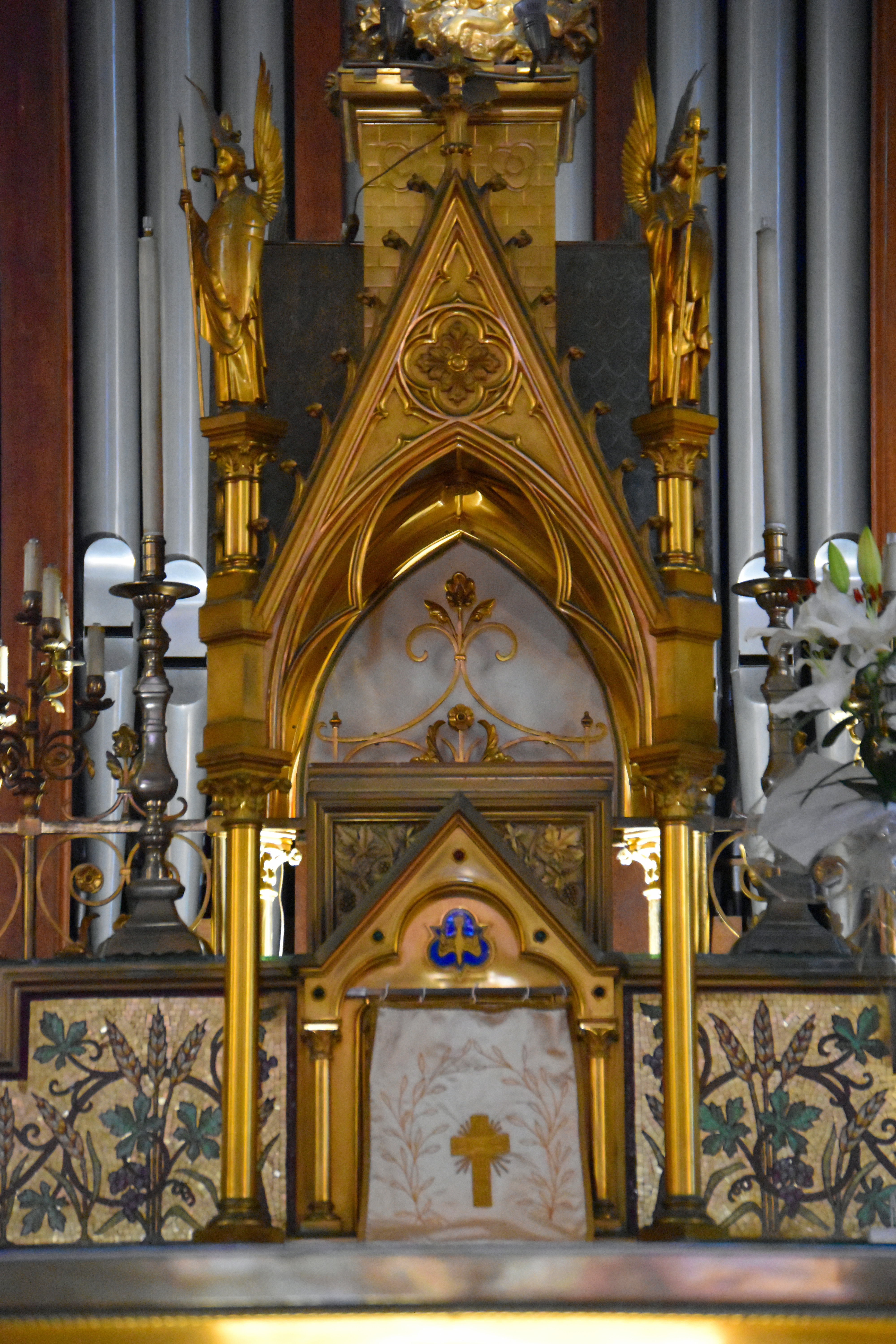 tabernacle du maître-autel, vue générale - © Ministère de la Culture (France), Médiathèque du patrimoine et de la photographie, diffusion RMN-GP