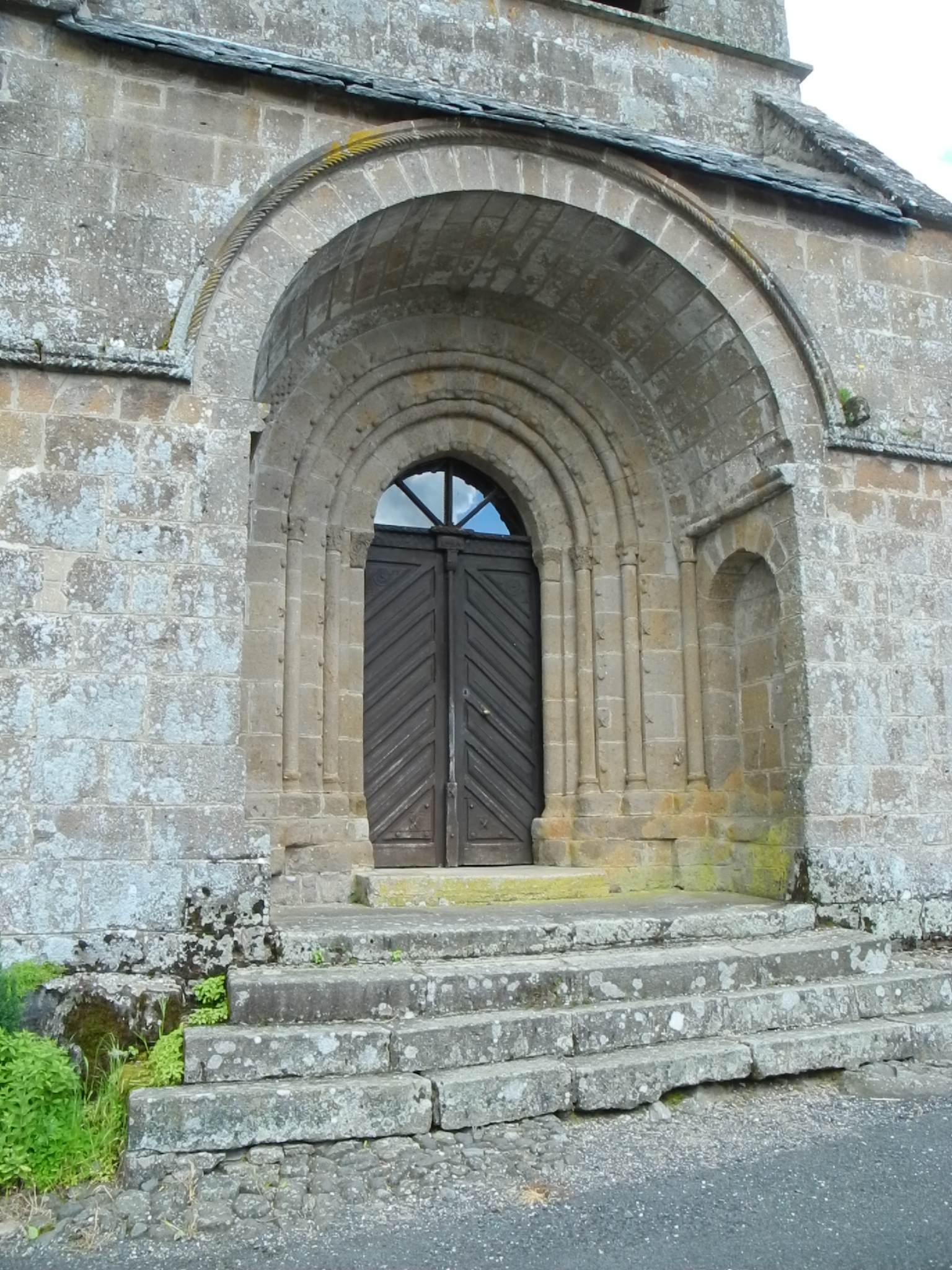 vue générale du porche