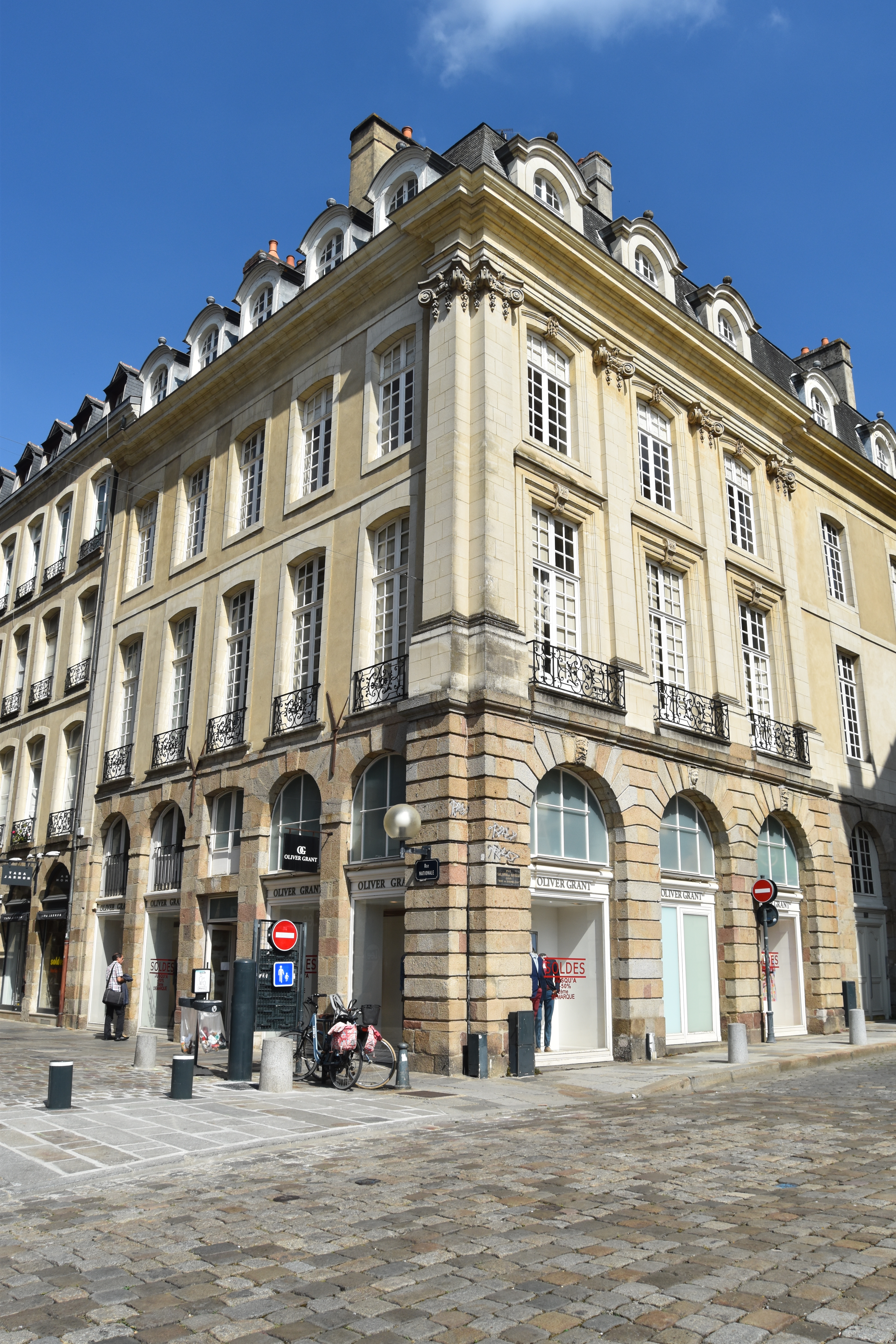 façades sud et est, vue générale