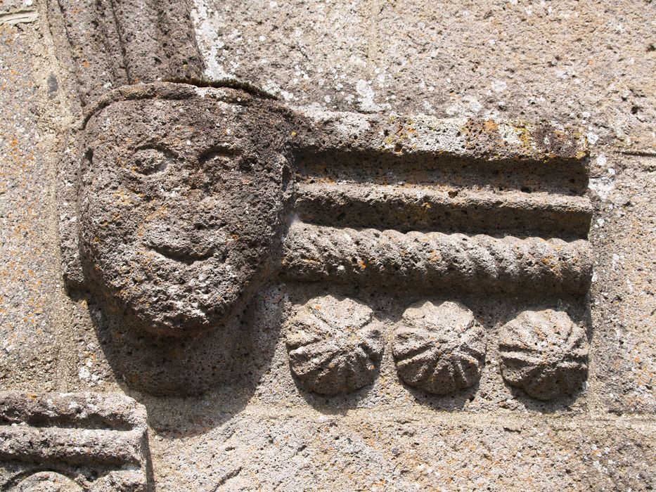 portail occidental, détail sculpté