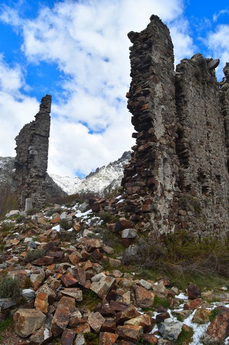 Ruines du Fort de Vizzavona : vue partielle des ruines