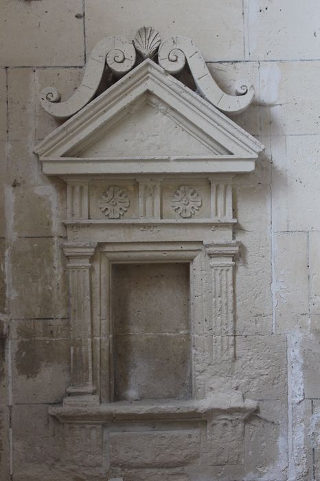 chapelle sud, vue partielle, détail : lavabo