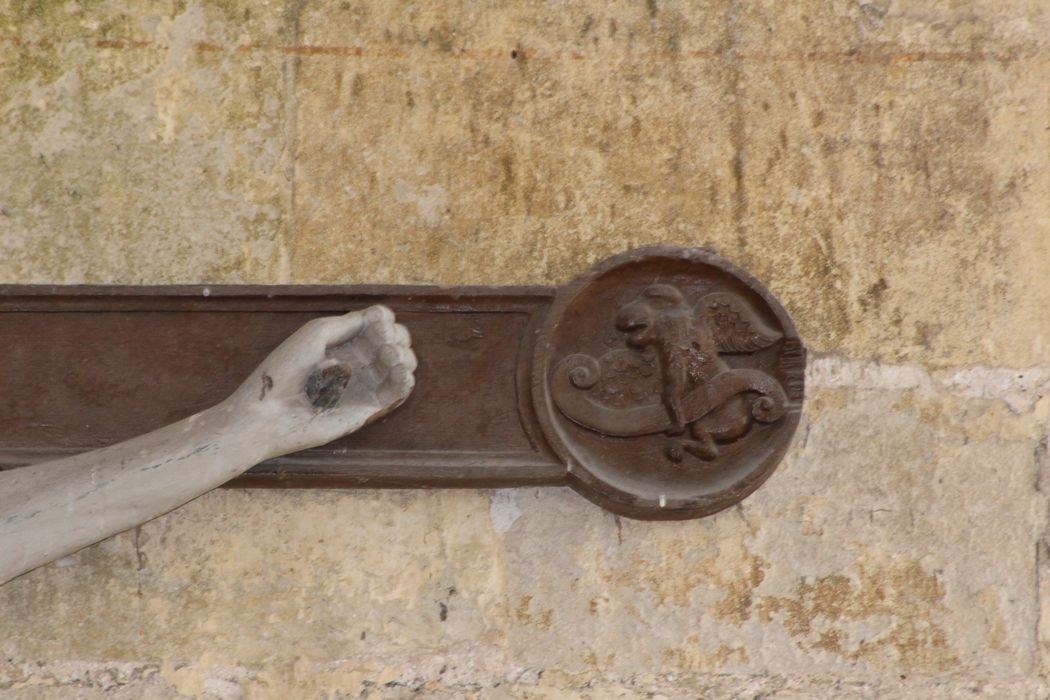 croix : Christ en croix, détail de la croix