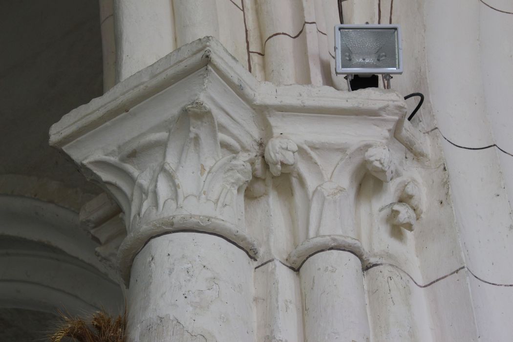 croisée du transept, détail des chapiteaux sculptés