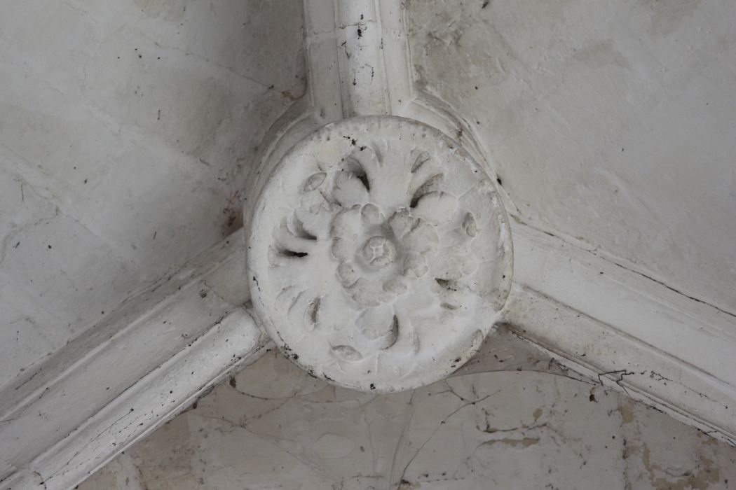 chapelle latérale sud, détail d'une clef de voûte